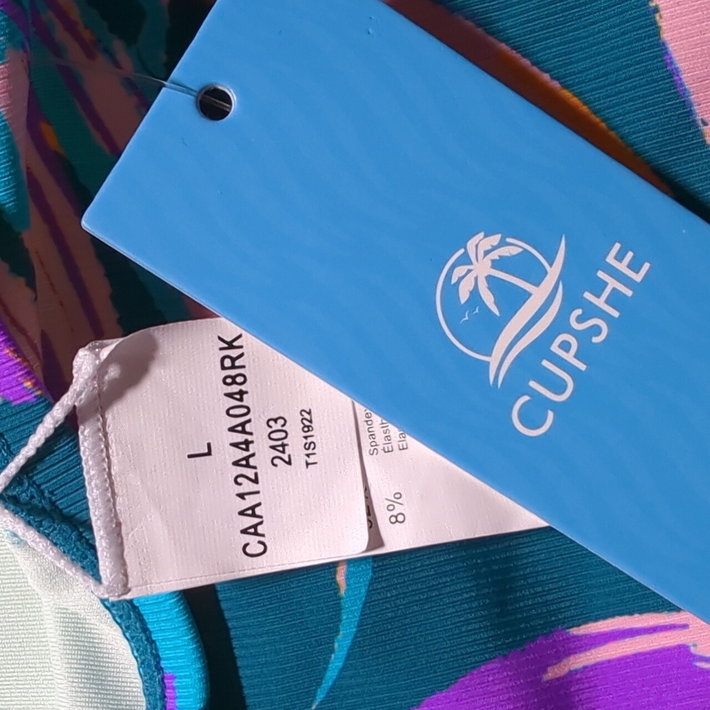 Cupshe Halter Tropical Tankini Top - Picture 6 of 6